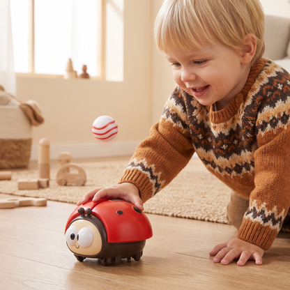Nyckelpiga med ballongleksak för bebisar