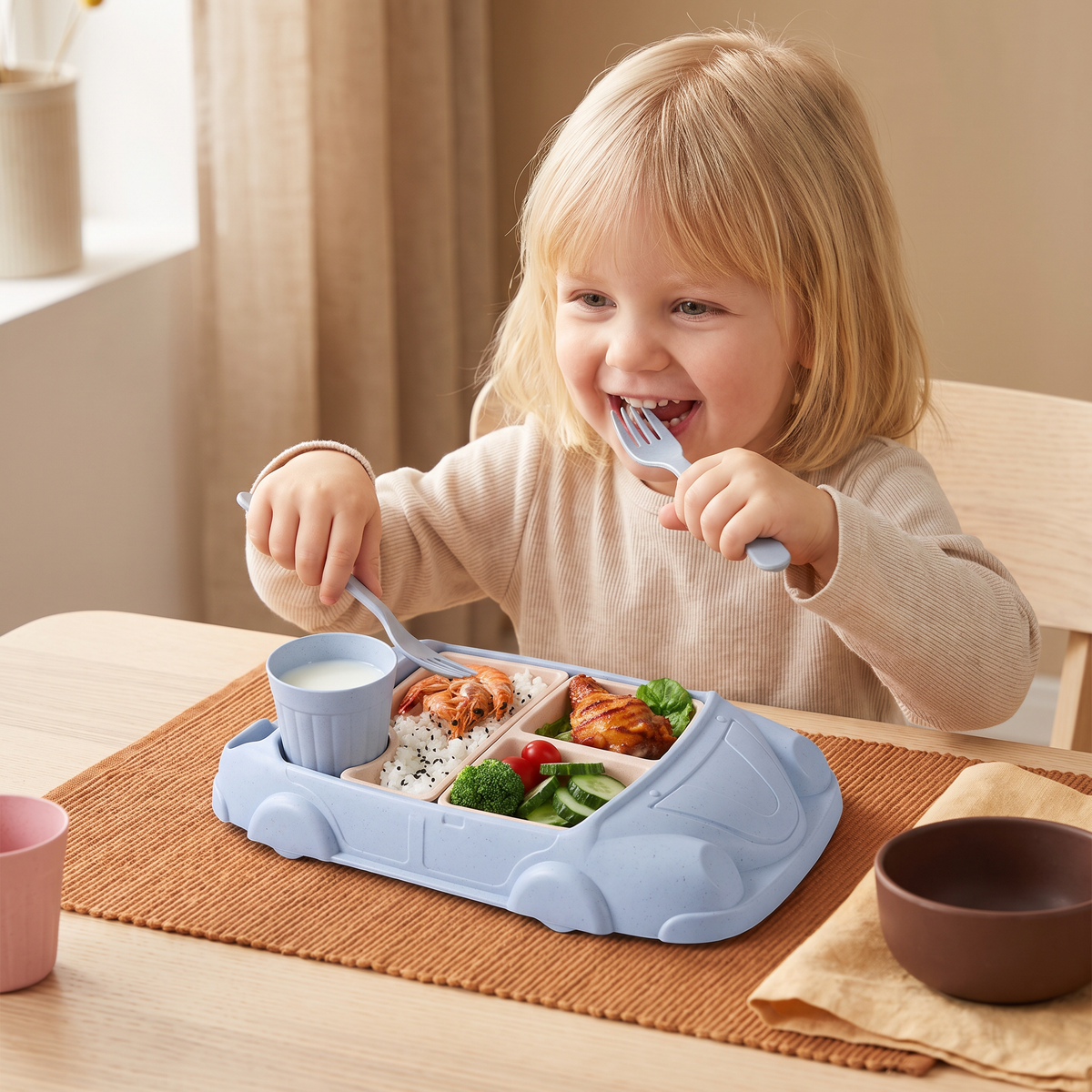 Barnens Bento Lunchbox i Bilform – Rolig Matbricka med Fack och Kopp