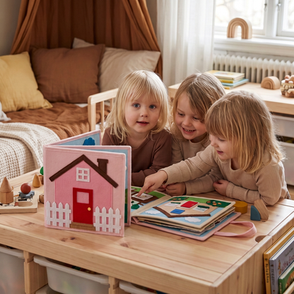 Montessori Filthäftet för Barn – Klä på sig, Sortera och Lära sig Dagliga Färdigheter